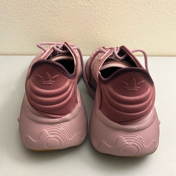 Adidas Stylish Pink Sneakers . Looks like new! Very beautiful. - Picture 6 of 7